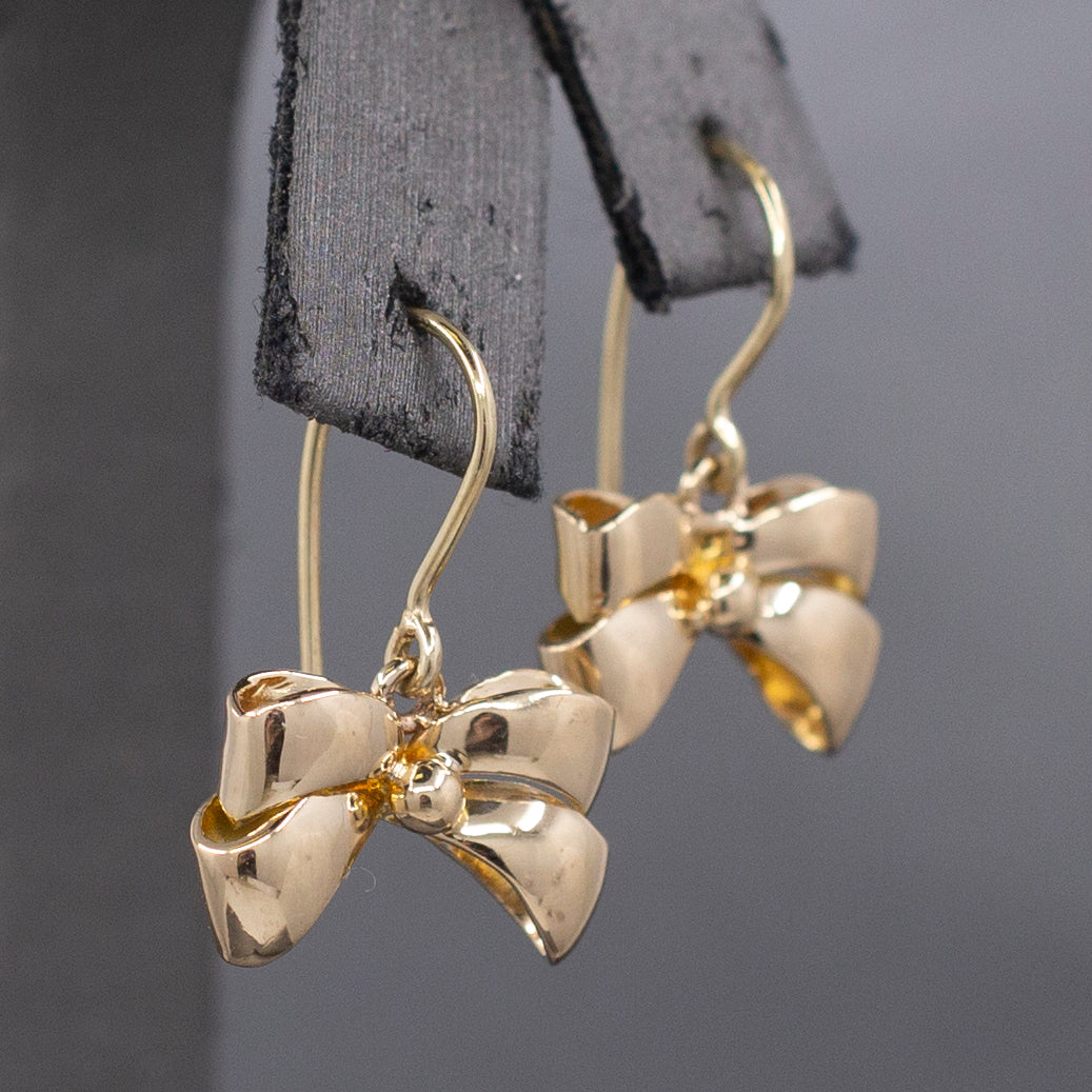 Absolutely Adorable Vintage Ribbon Bow Dangle Earrings in 14k Yellow Gold