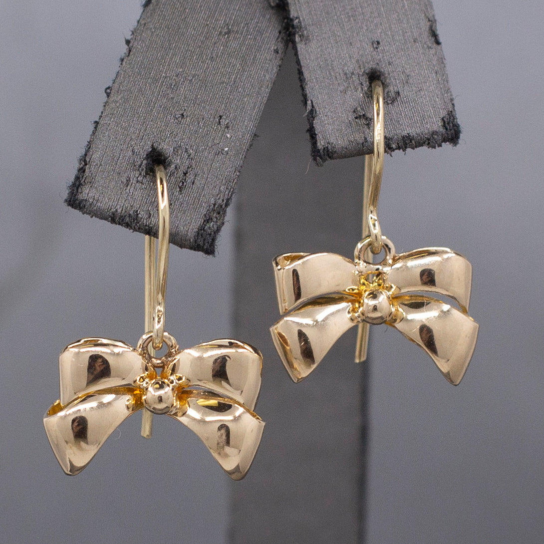 Absolutely Adorable Vintage Ribbon Bow Dangle Earrings in 14k Yellow Gold