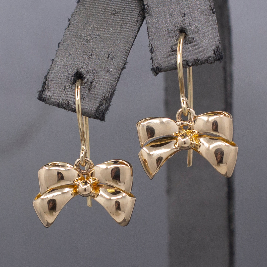 Absolutely Adorable Vintage Ribbon Bow Dangle Earrings in 14k Yellow Gold