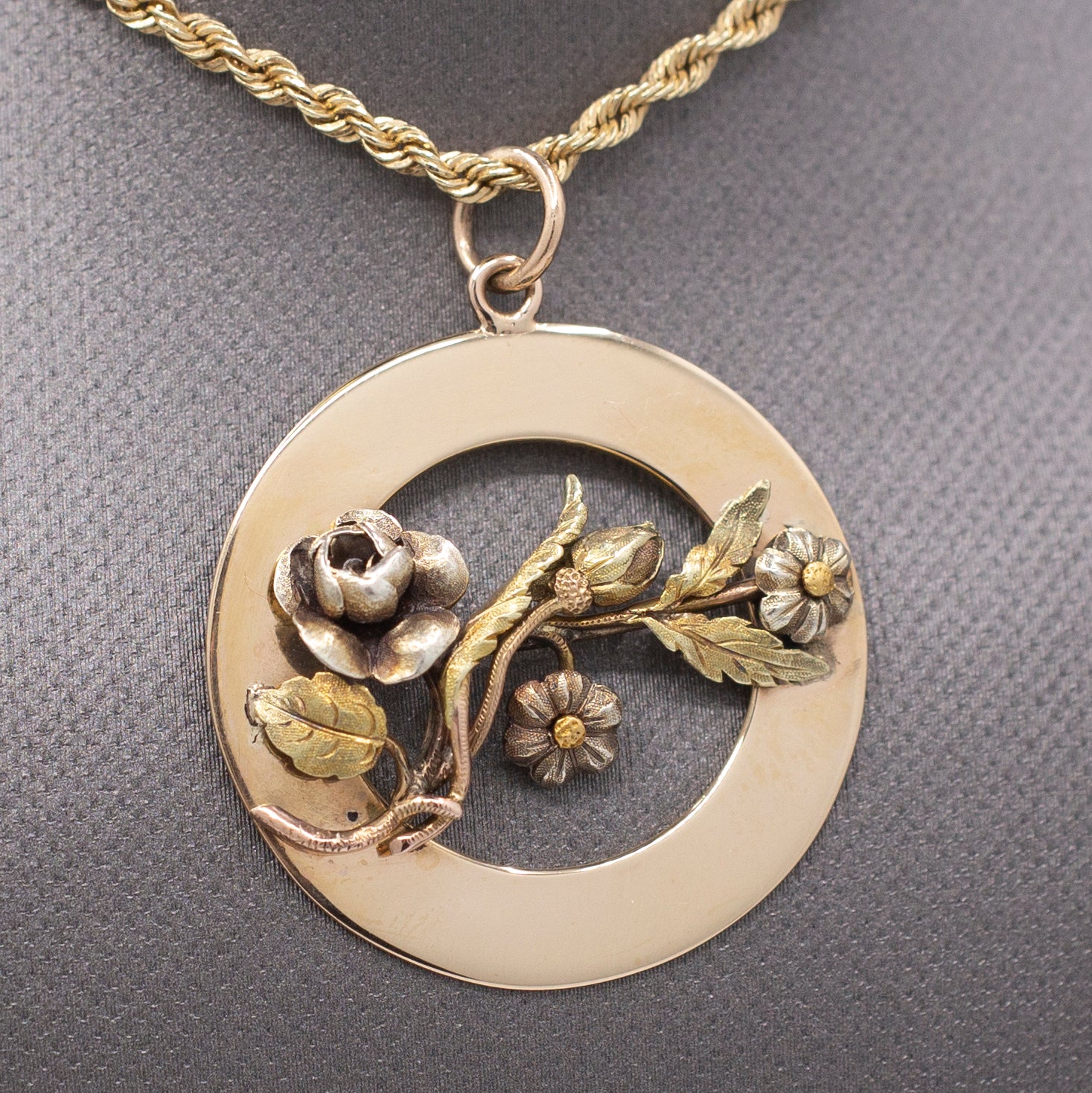 Vintage Tri-Color Detailed Flower Floral Pendant on Circle Base in 14k Gold