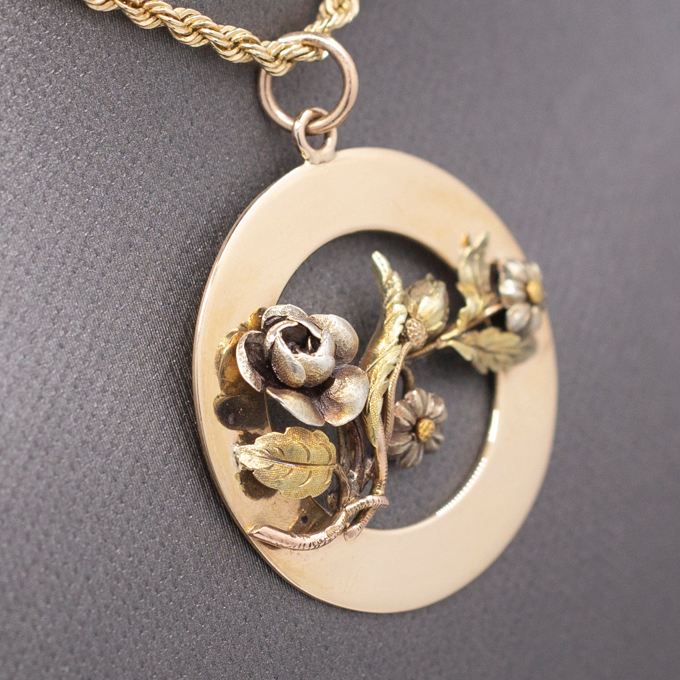 Vintage Tri-Color Detailed Flower Floral Pendant on Circle Base in 14k Gold