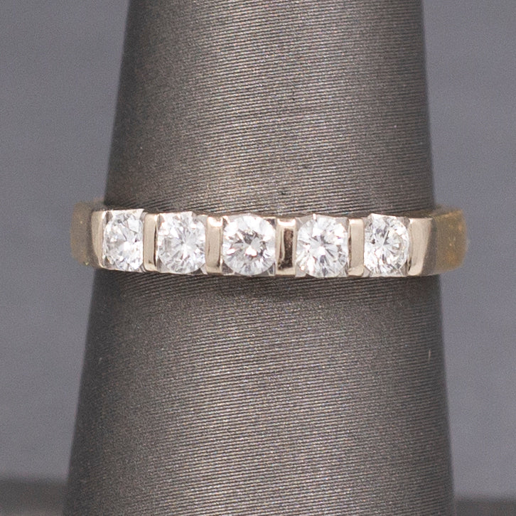 Five Stone Round Diamond Bar Set Band Ring in 18k Yellow Gold