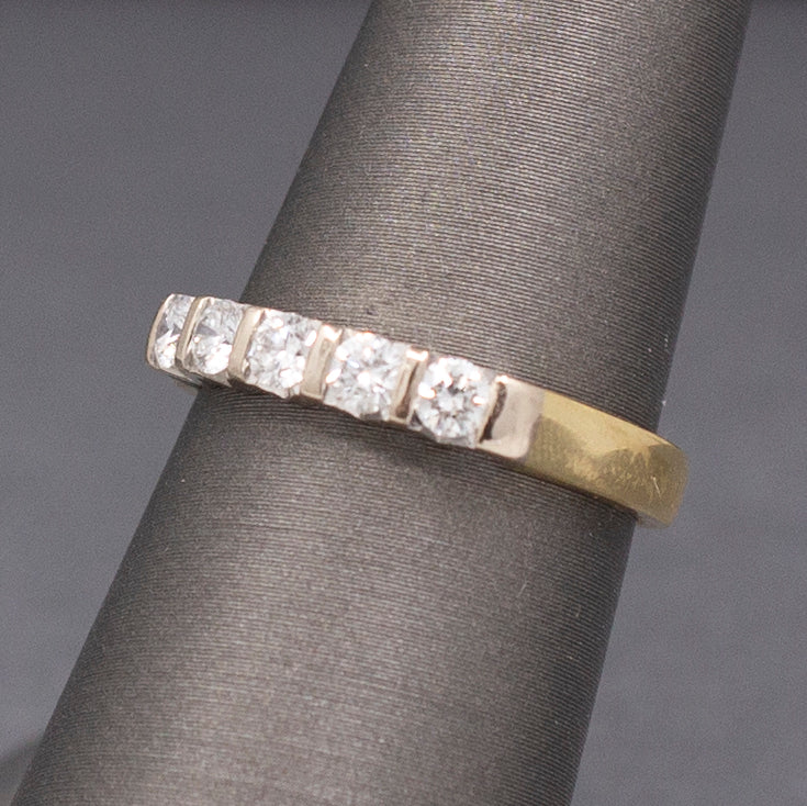 Five Stone Round Diamond Bar Set Band Ring in 18k Yellow Gold