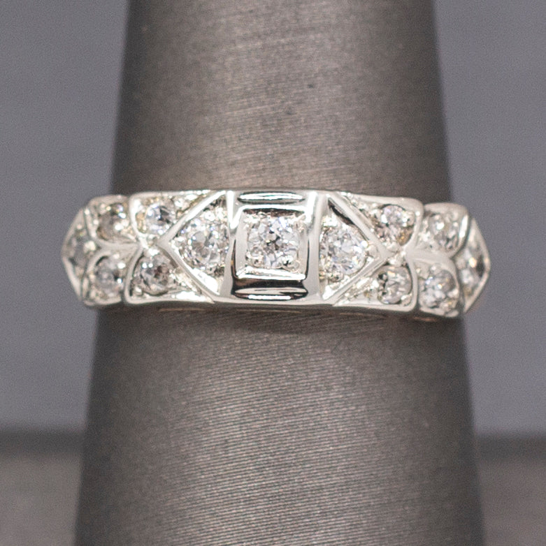 Late Art Deco Old European Cut Diamond Wedding Band Ring in 14k
