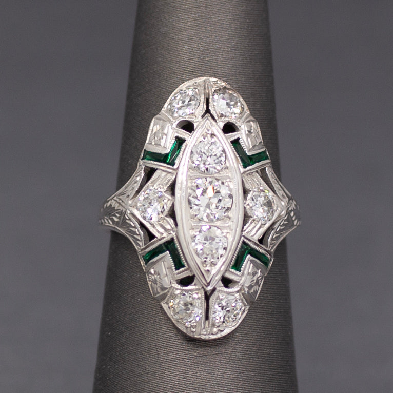 Elegant Art Deco Old European Cut Diamond and Emerald Cocktail Ring in 18k White Gold