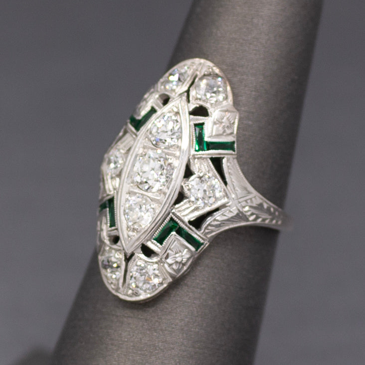 Elegant Art Deco Old European Cut Diamond and Emerald Cocktail Ring in 18k White Gold