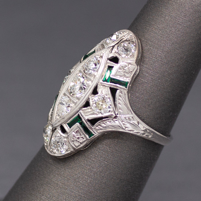 Elegant Art Deco Old European Cut Diamond and Emerald Cocktail Ring in 18k White Gold