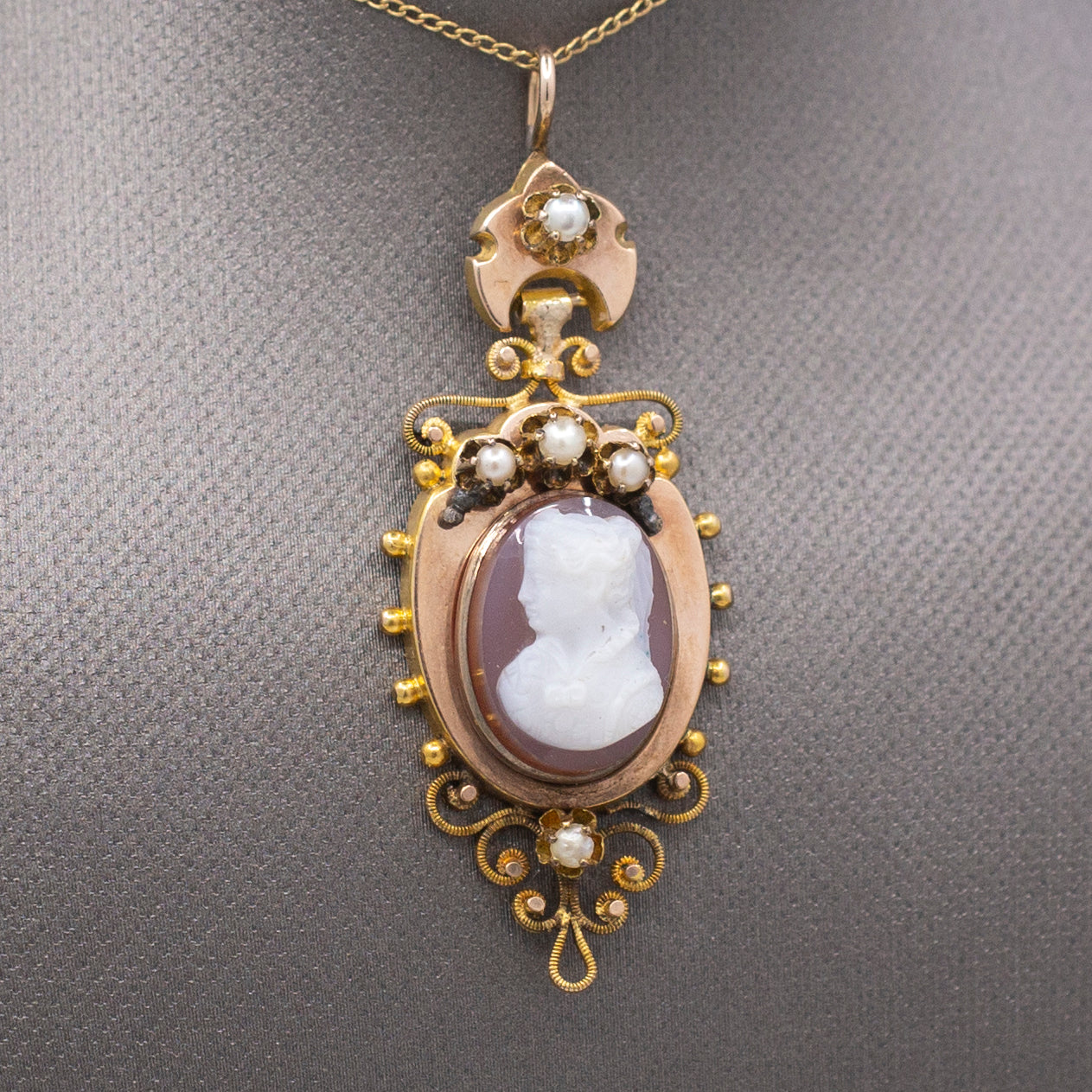 Antique Victorian Pearl and Hard Stone Cameo Pendant in 10k Yellow Gold