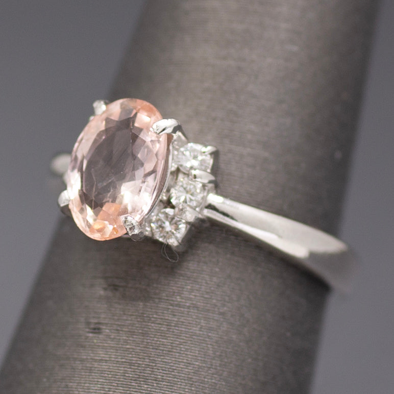 Lotus Certified Padparadscha Sapphire and Diamond Ring in Platinum