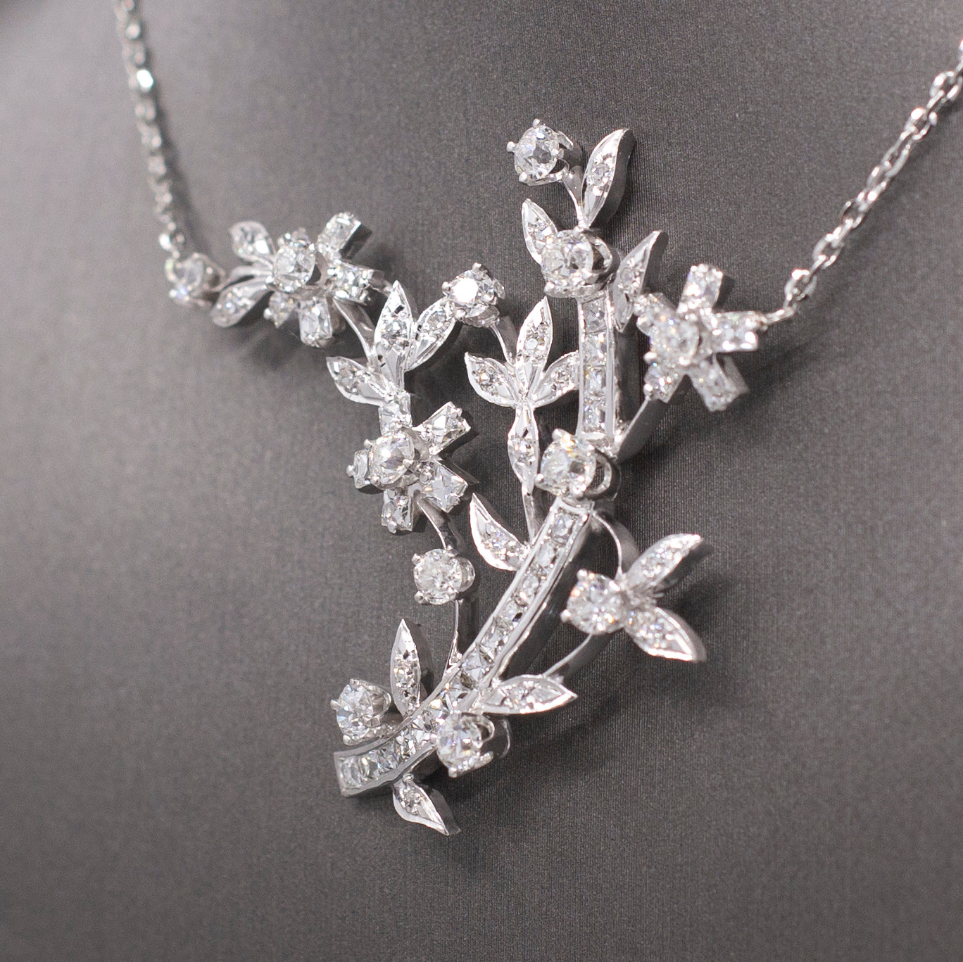 Art Deco Peruzzzi and Old European Cut Diamond Floral Spray Necklace in Platinum