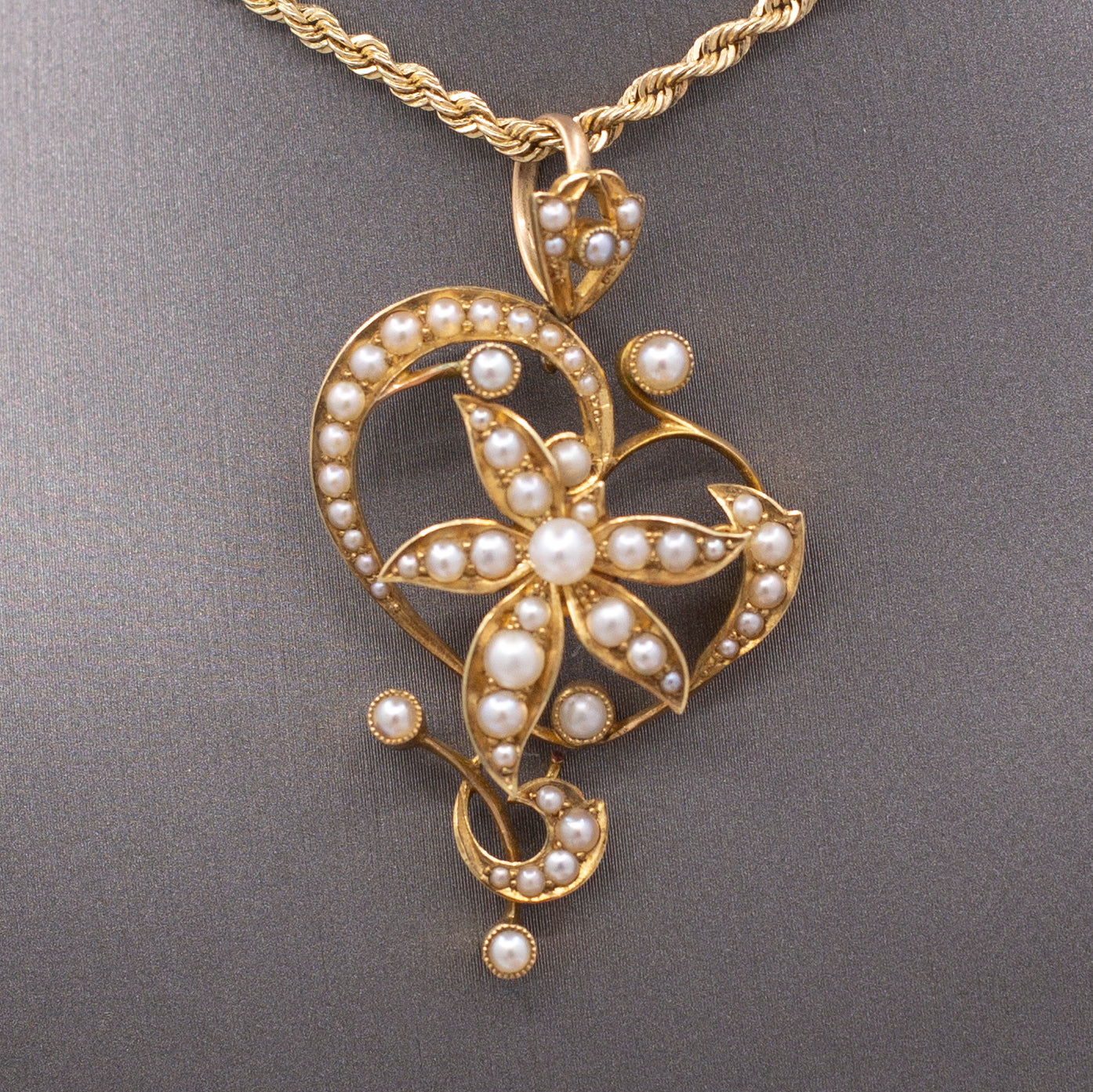 Art Nouveau Pearl Dangle Pendant in 15k Yellow Gold