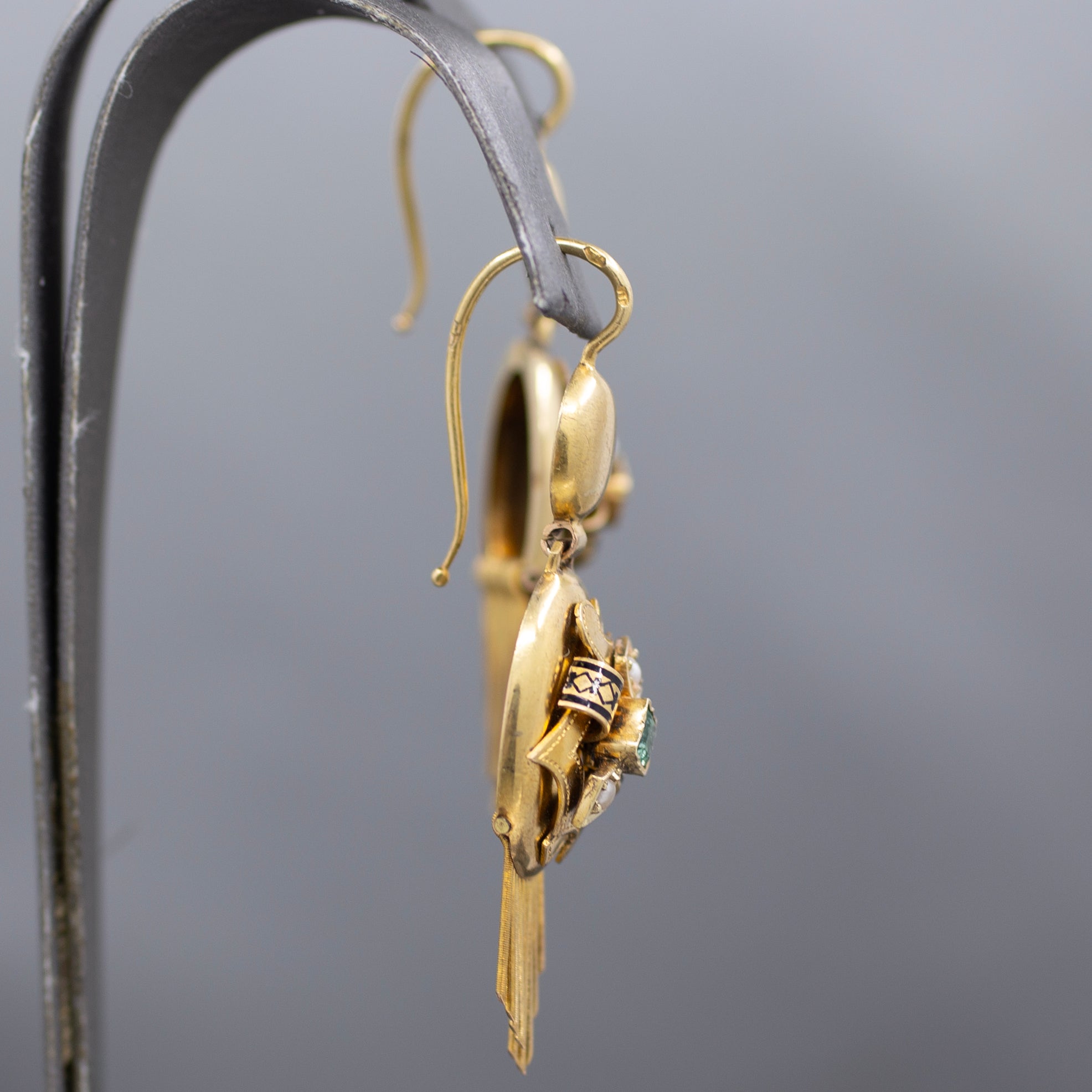 Antique Victorian Emerald and Pearl Fringe Dangle Earrings in 14k Yellow Gold