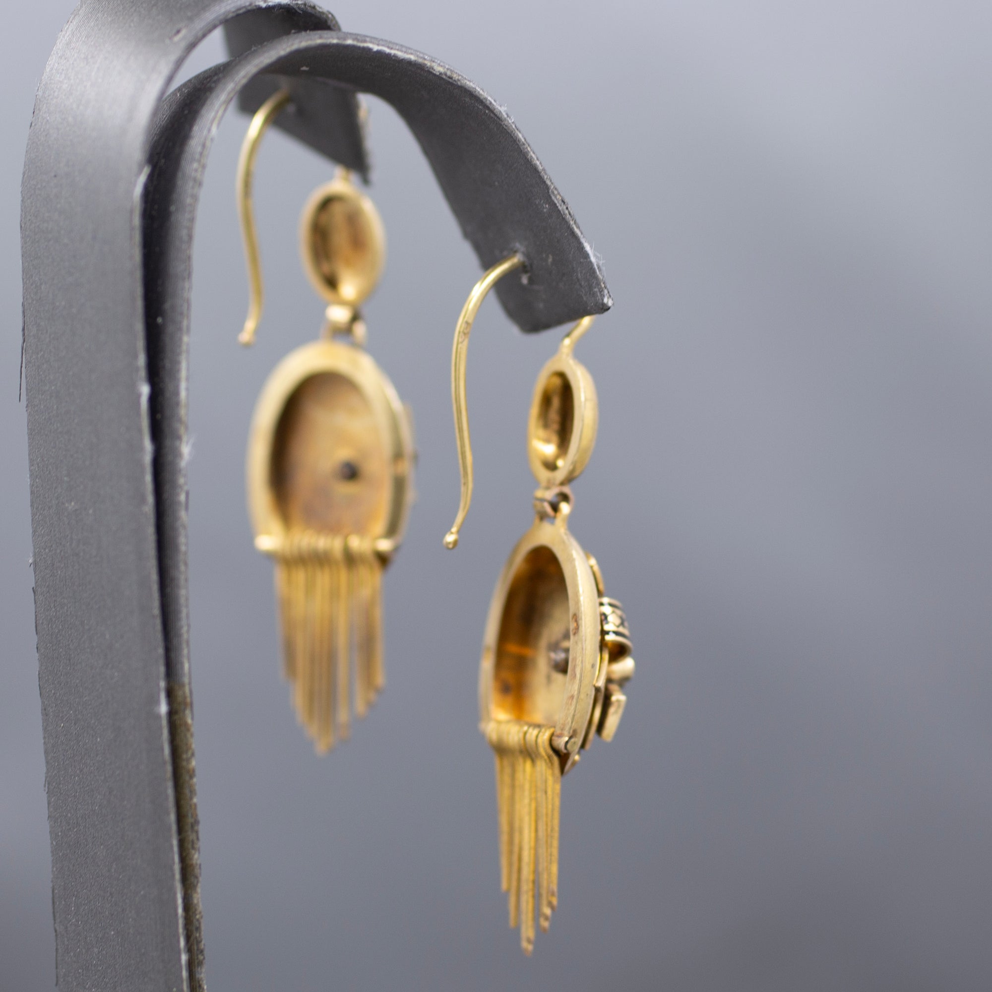 Antique Victorian Emerald and Pearl Fringe Dangle Earrings in 14k Yellow Gold