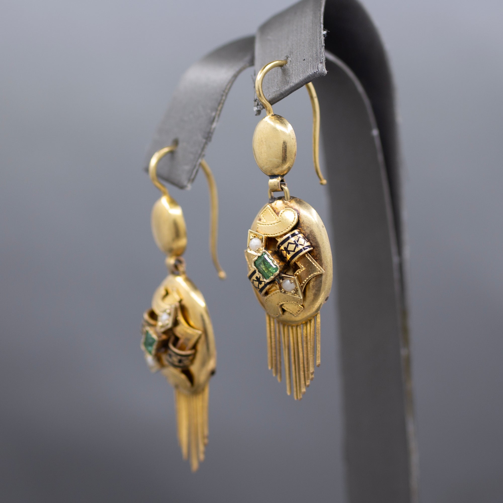 Antique Victorian Emerald and Pearl Fringe Dangle Earrings in 14k Yellow Gold