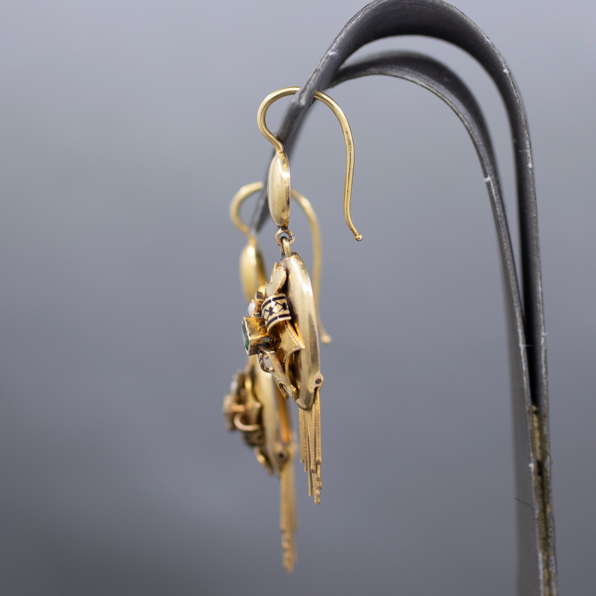 Antique Victorian Emerald and Pearl Fringe Dangle Earrings in 14k Yellow Gold