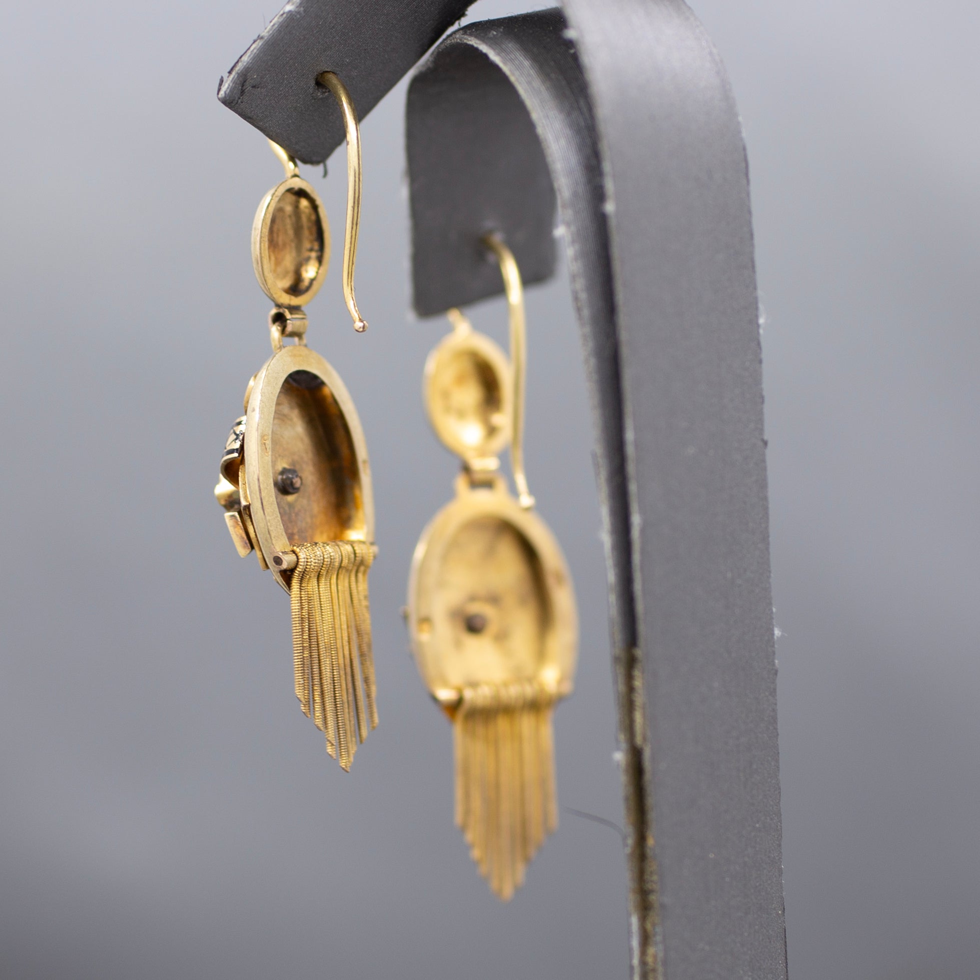 Antique Victorian Emerald and Pearl Fringe Dangle Earrings in 14k Yellow Gold