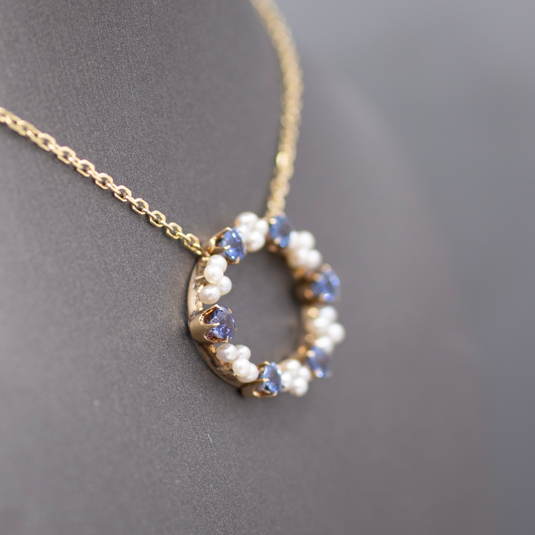 GIA Certified Yogo Blue Montana Sapphire and Pearl Pendant Necklace in 14k Yellow Gold