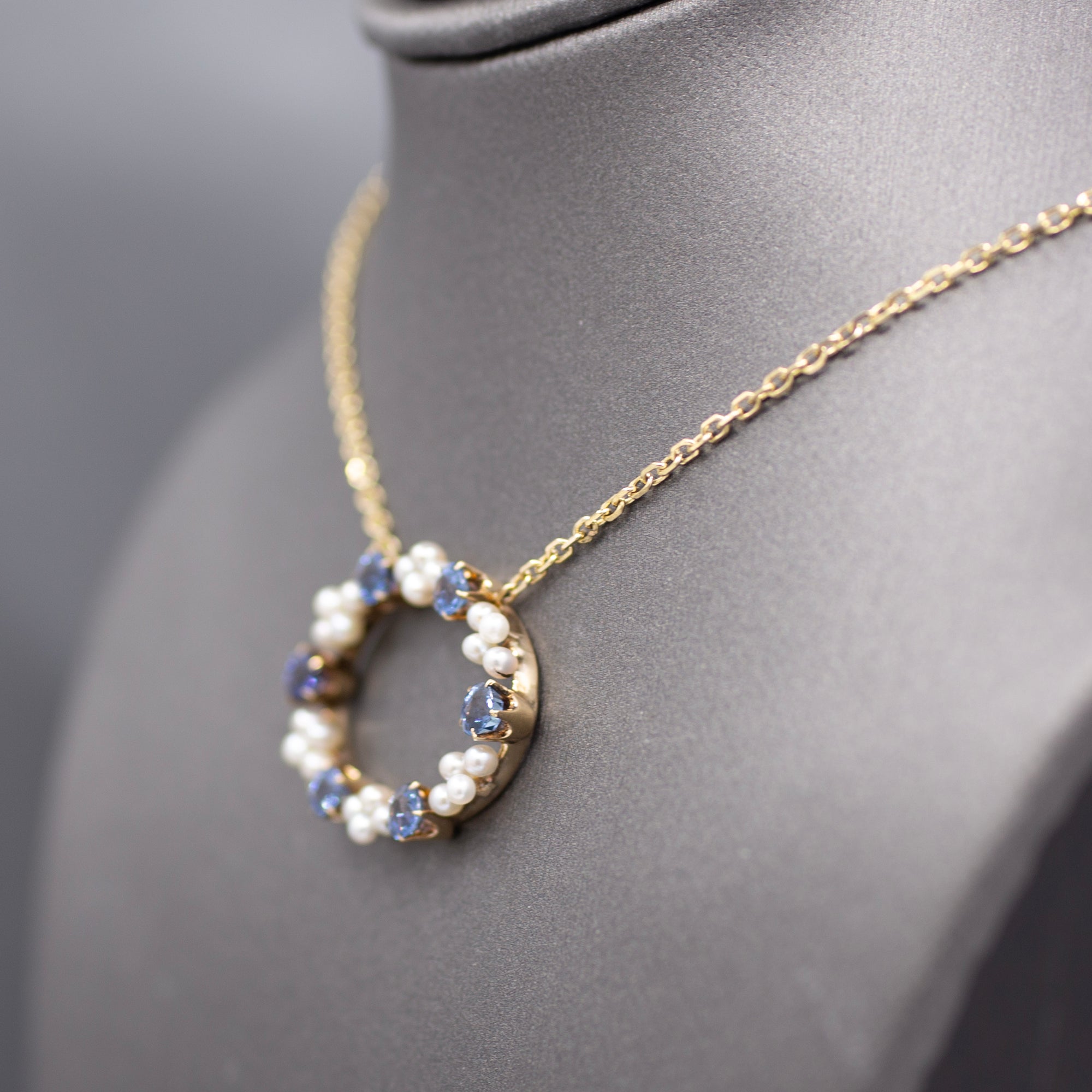 GIA Certified Yogo Blue Montana Sapphire and Pearl Pendant Necklace in 14k Yellow Gold