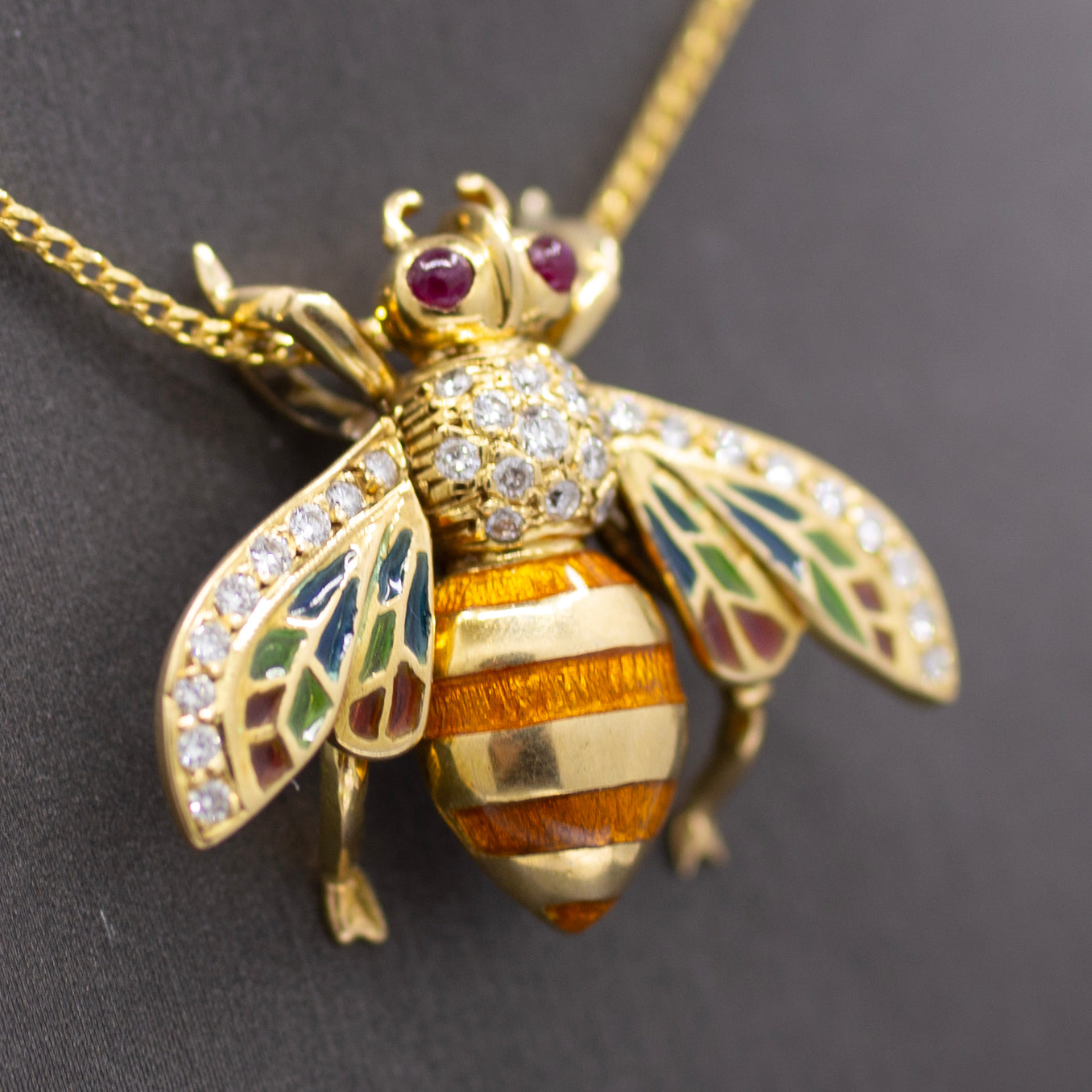 Exquisite Diamond Ruby and Enamel Articulated Bee Pendant in 18k Yellow Gold