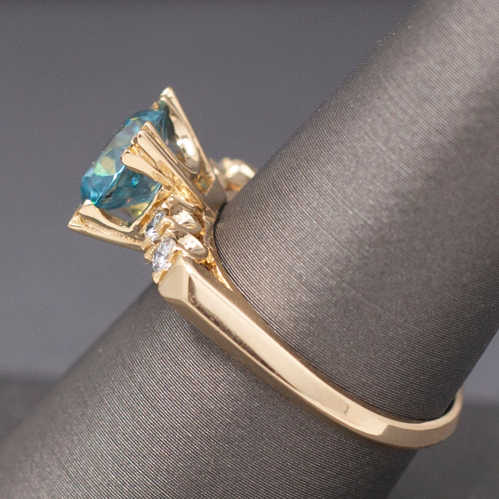 Vintage 1940s Blue Zircon and Diamond Ring in 14k Yellow Gold