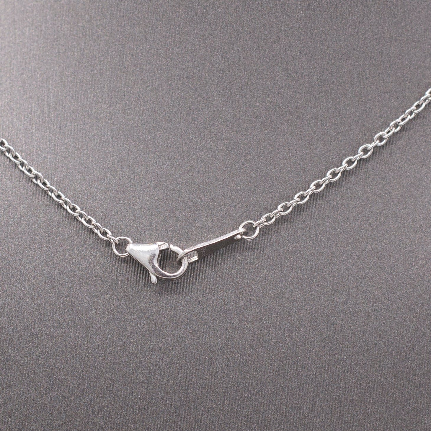Vintage Diamond 1.50cttw Diamond Circle Pendant Necklace in Platinum