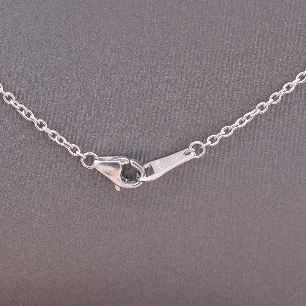 Vintage Diamond 1.50cttw Diamond Circle Pendant Necklace in Platinum