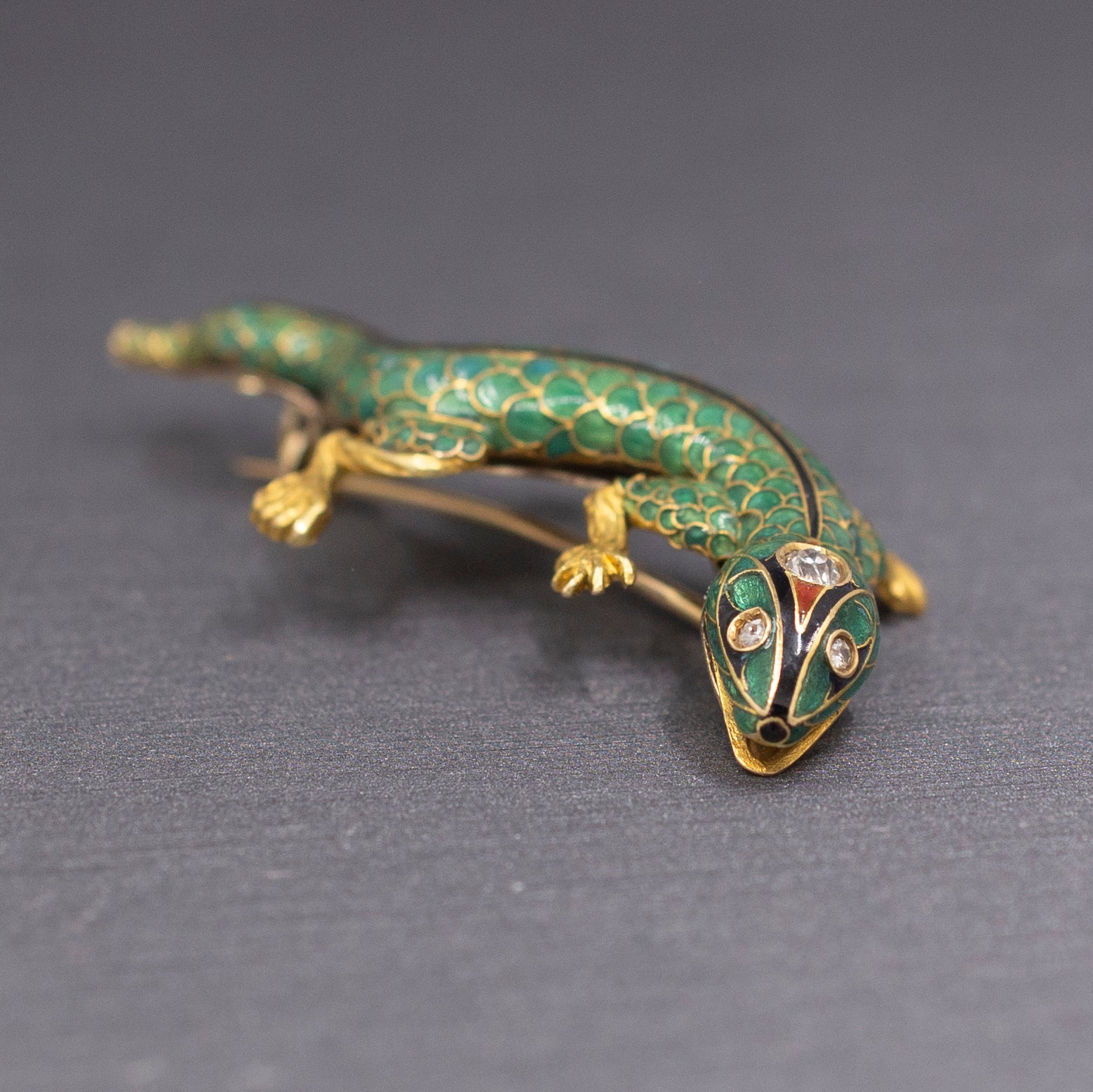 Antique Victorian Gecko Lizard Brooch Pin in Enamel and Old Cut Diamonds 14k