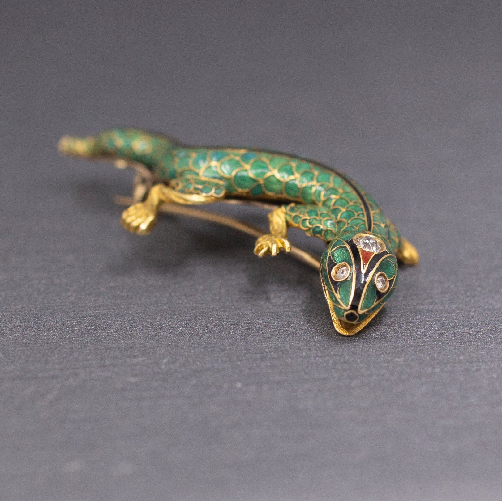 Antique Victorian Gecko Lizard Brooch Pin in Enamel and Old Cut Diamonds 14k