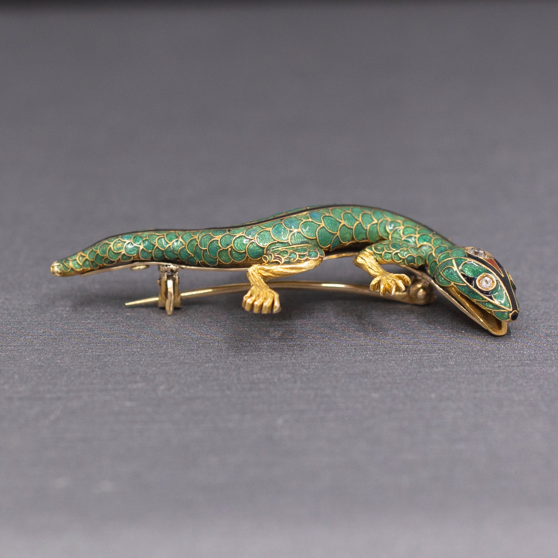 Antique Victorian Gecko Lizard Brooch Pin in Enamel and Old Cut Diamonds 14k