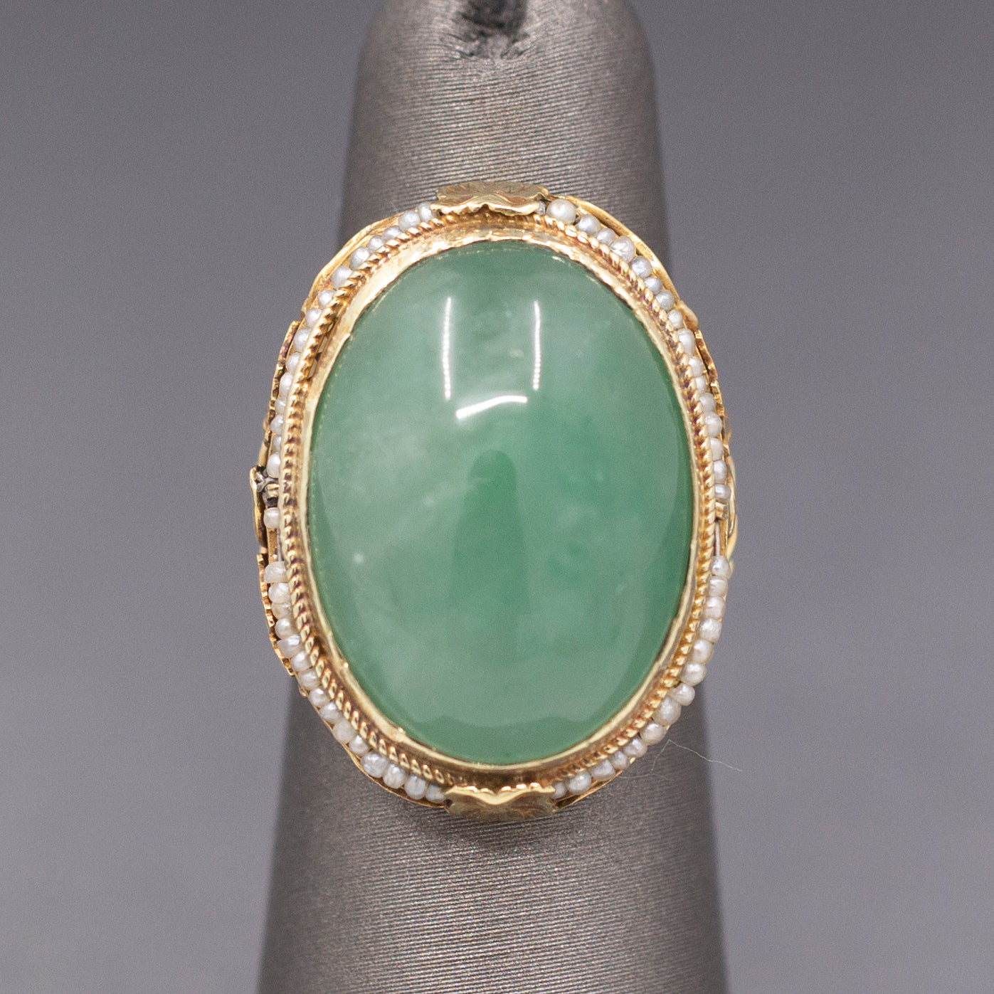 Antique Art Nouveau Jade and Pearl Leaf and Vine Ring in 14k Yellow Gold