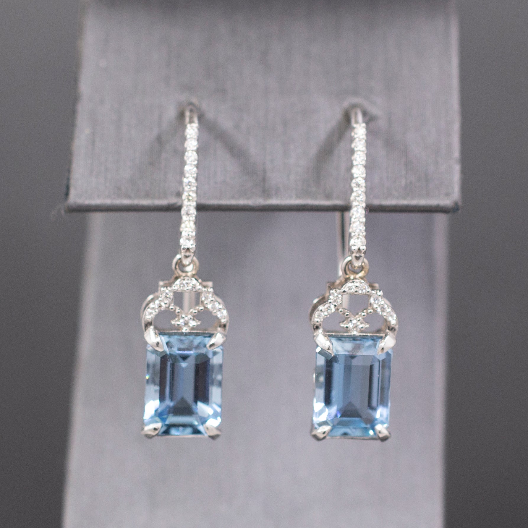 Absolutely Stunning Aquamarine and Diamond Dangle Earrings in 14k White Gold