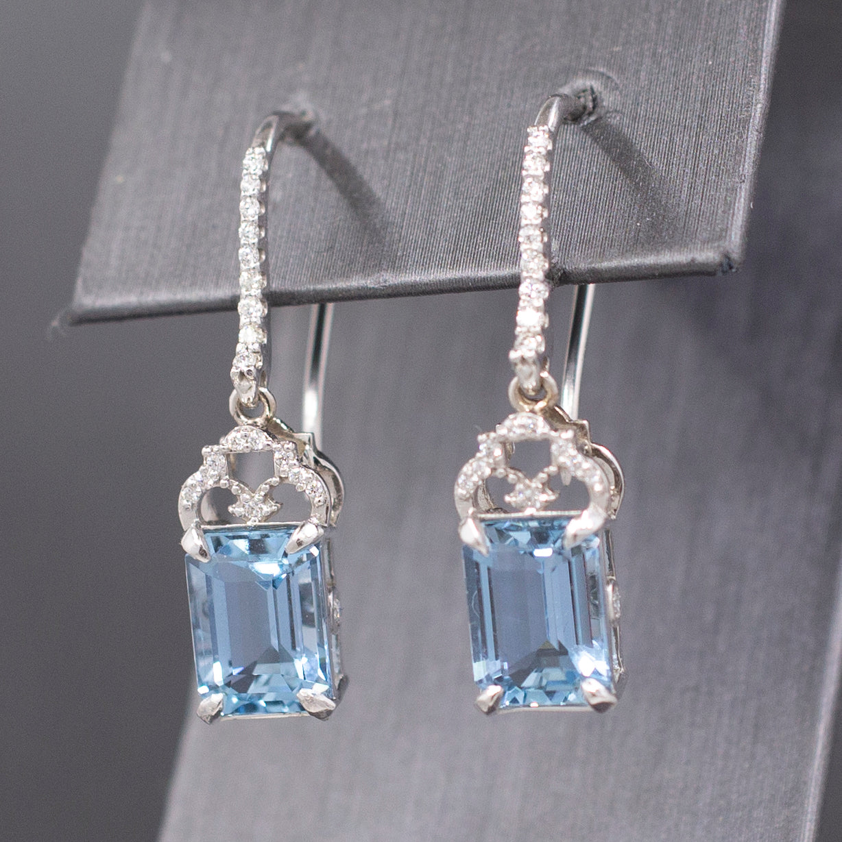 Absolutely Stunning Aquamarine and Diamond Dangle Earrings in 14k White Gold
