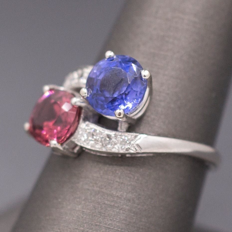 Mid-Century Modern Violet Sapphire and Pink Tourmaline Bypass Moi et Toi Ring in Platinum