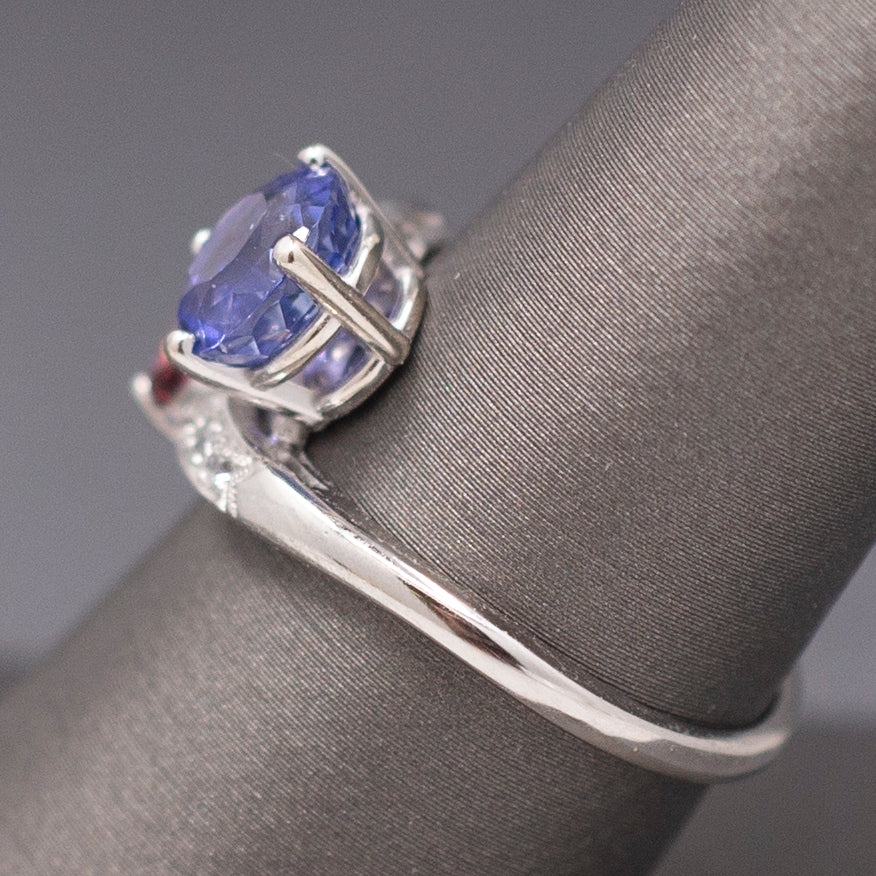 Mid-Century Modern Violet Sapphire and Pink Tourmaline Bypass Moi et Toi Ring in Platinum