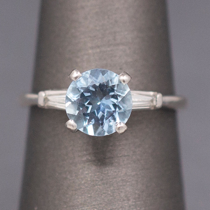 Vintage Sparkling Aquamarine and Diamond Classic Three Stone Ring in Platinum