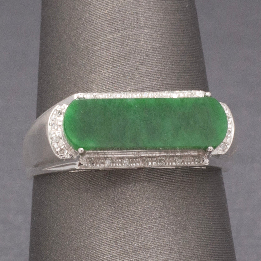 Vintage Deep Green Jadeite Jade Saddle Ring in 18k White Gold