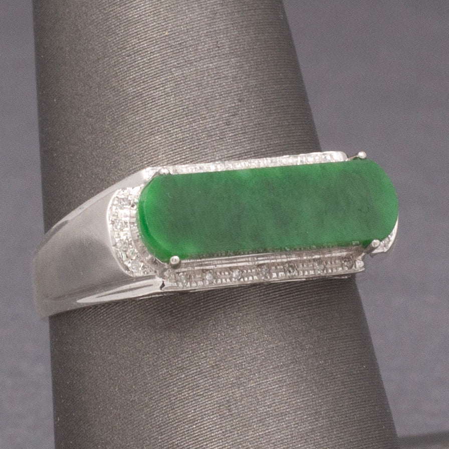 Vintage Deep Green Jadeite Jade Saddle Ring in 18k White Gold