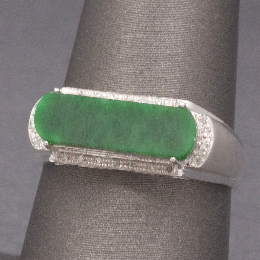 Vintage Deep Green Jadeite Jade Saddle Ring in 18k White Gold
