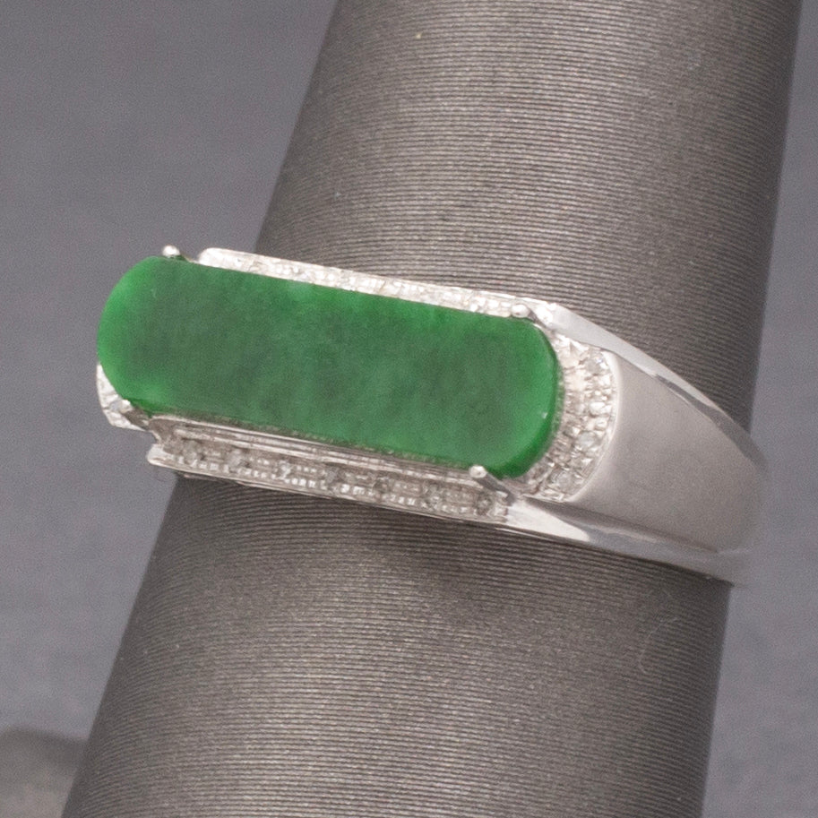 Vintage Deep Green Jadeite Jade Saddle Ring in 18k White Gold