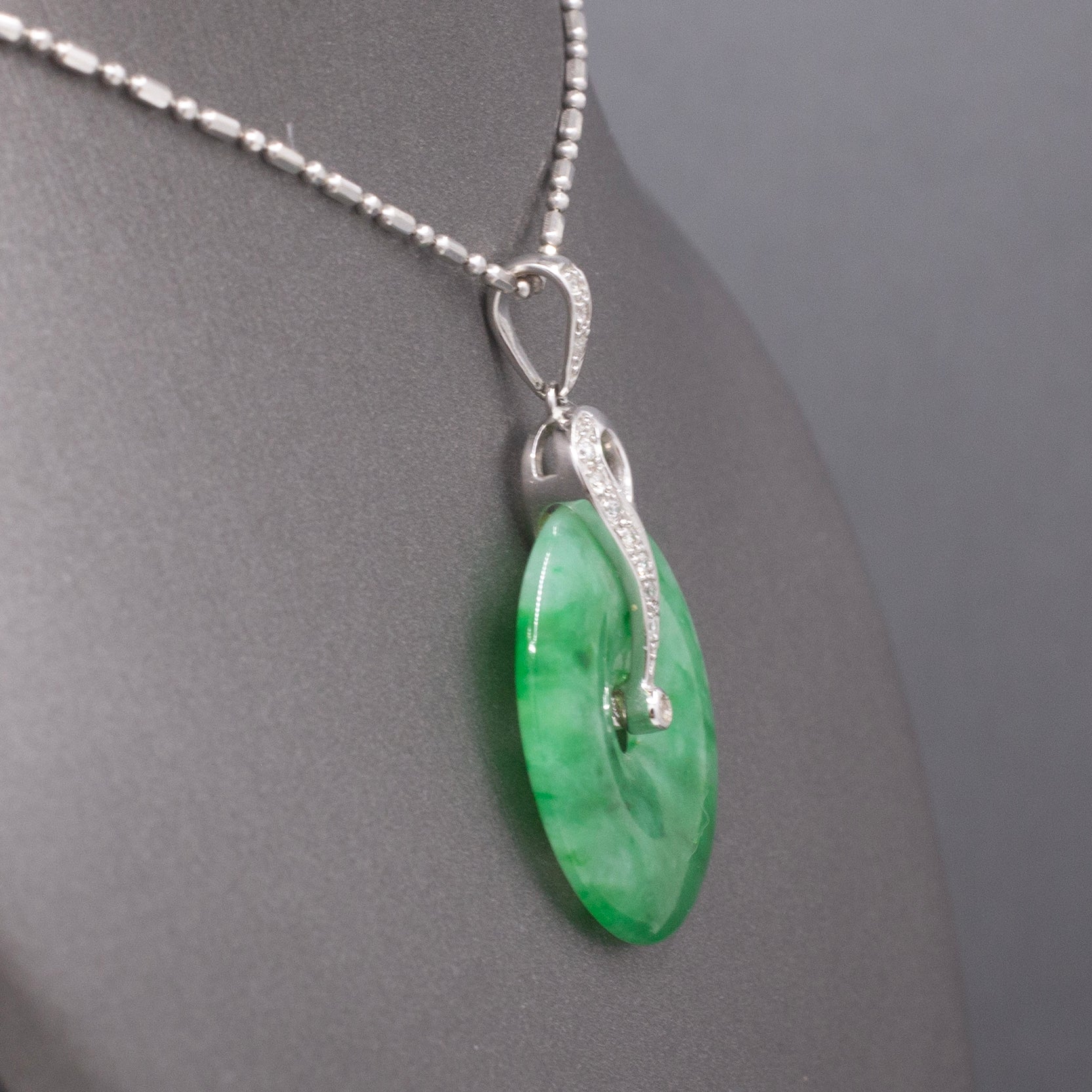 Vintage Deep Green Jadeite Jade Disc with Diamonds Necklace in 18k White Gold