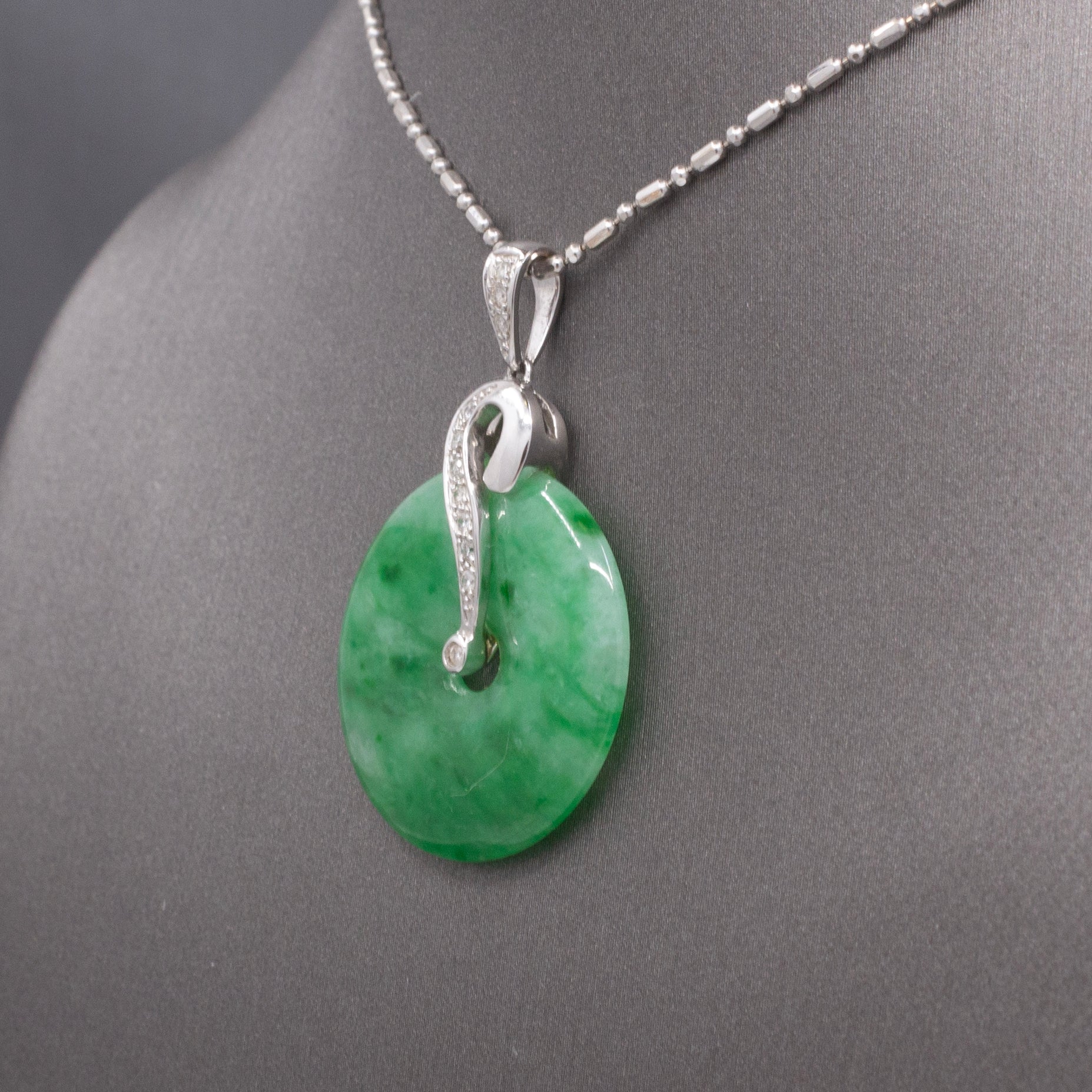 Vintage Deep Green Jadeite Jade Disc with Diamonds Necklace in 18k White Gold