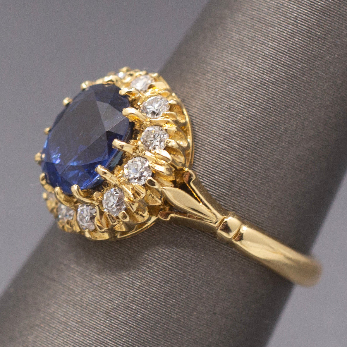 Vintage Blue Sapphire and Old Mine Cut Diamond Engagement Ring in 18k Yellow Gold