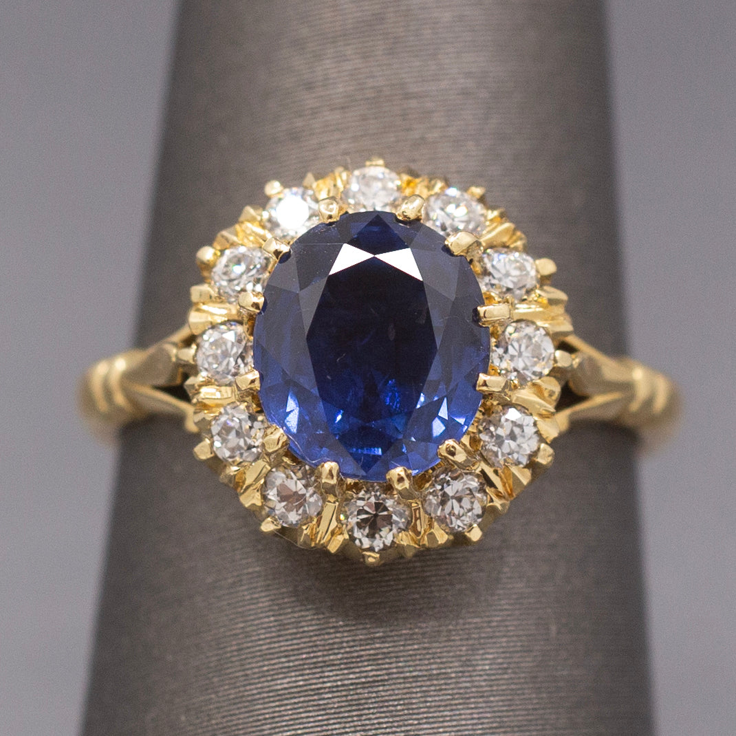Vintage Blue Sapphire and Old Mine Cut Diamond Engagement Ring in 18k Yellow Gold