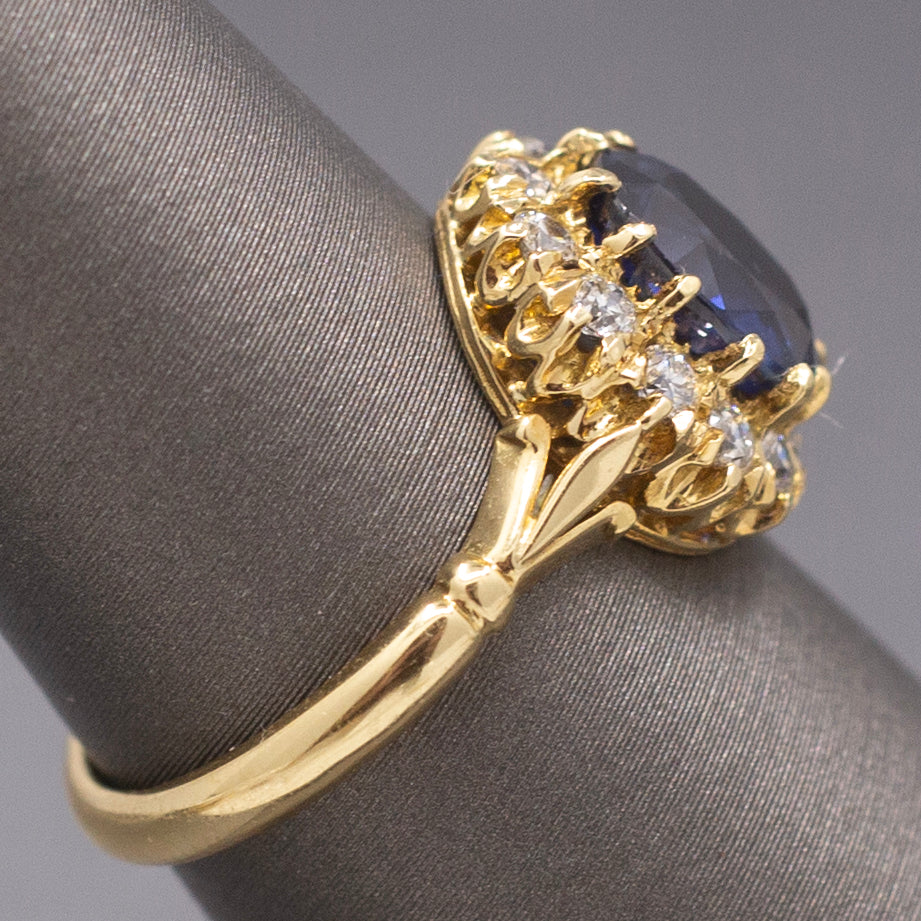 Vintage Blue Sapphire and Old Mine Cut Diamond Engagement Ring in 18k Yellow Gold
