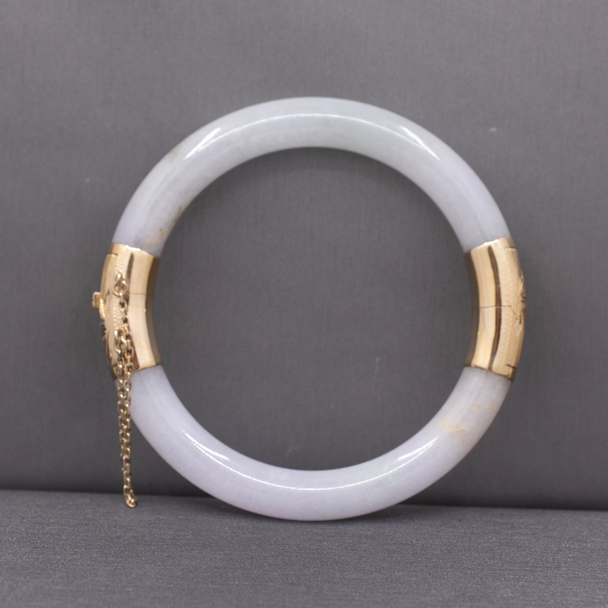 Vintage Type A Jadeite Jade Untreated Round Bangle in 14k Yellow Gold