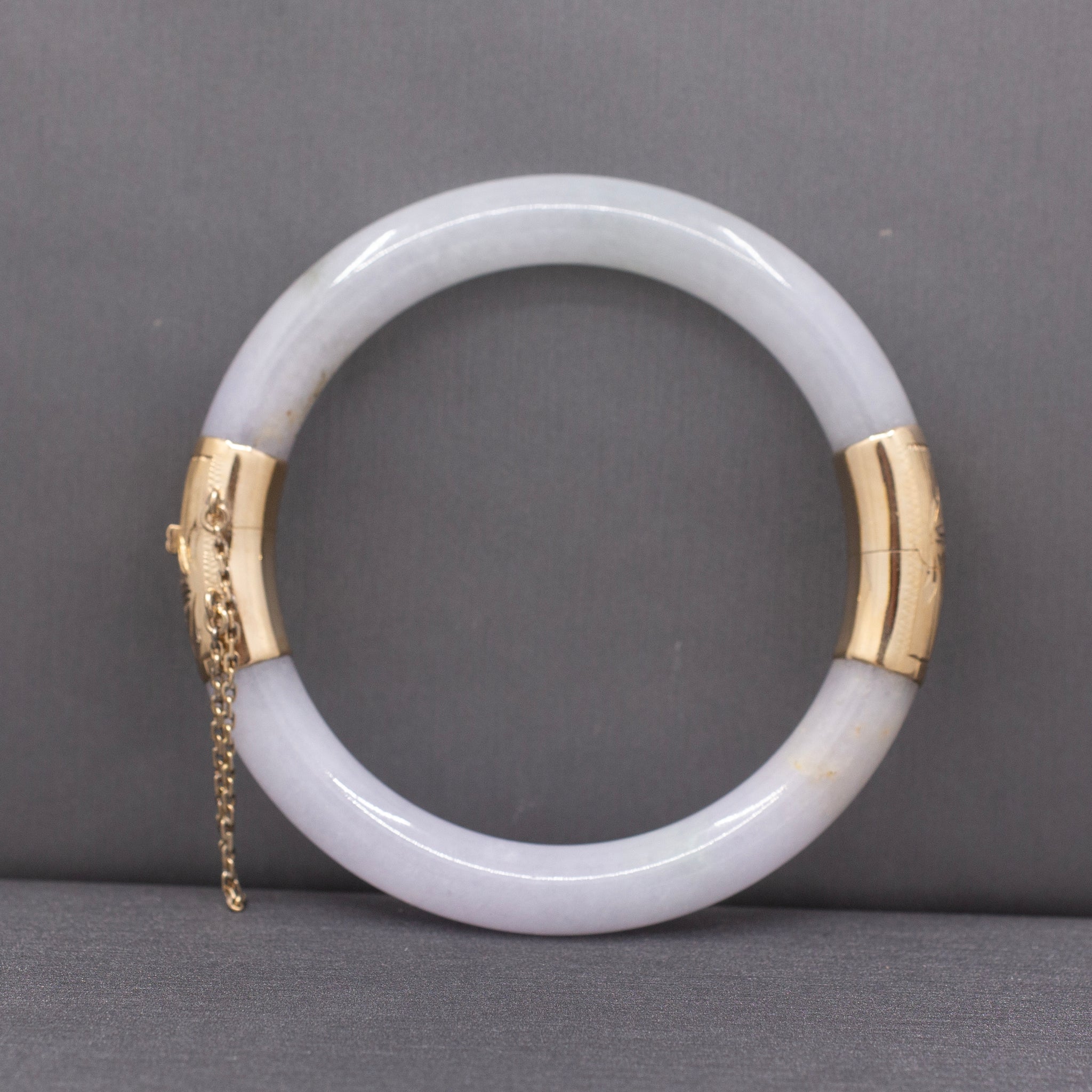 Vintage Type A Jadeite Jade Untreated Round Bangle in 14k Yellow Gold