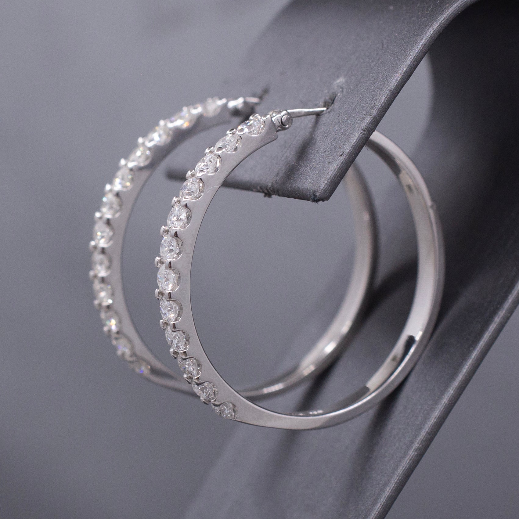 Stunning 2.00cttw Natural Diamond Round Hoop Earrings in 14k White Gold