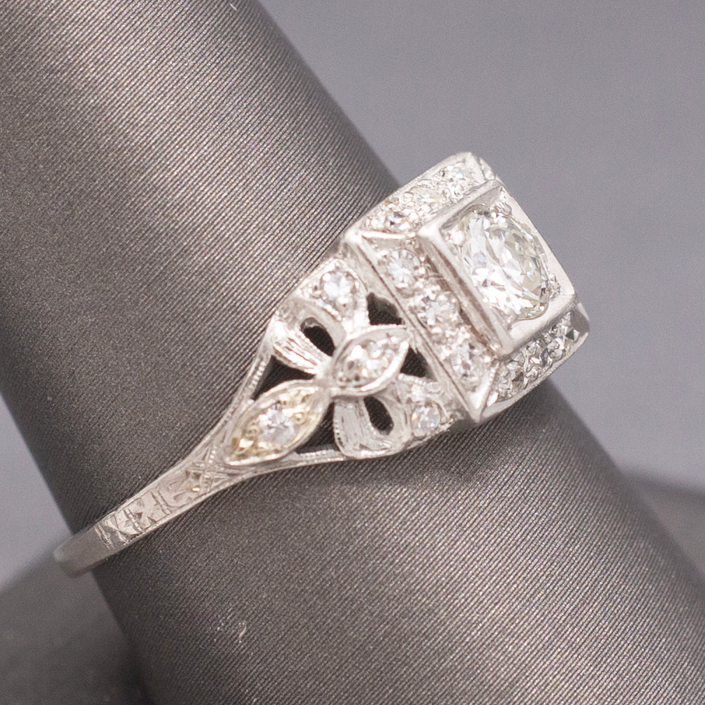 Gorgeous Late Art Deco Old European Cut Diamond Engagement Ring in Platinum