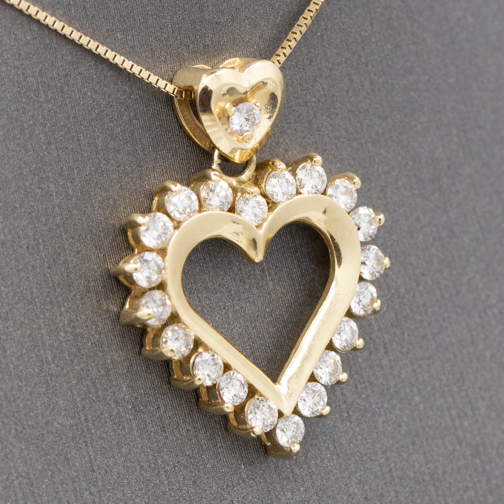 Sparkling Diamond Heart Pendant Necklace in 14k Yellow Gold
