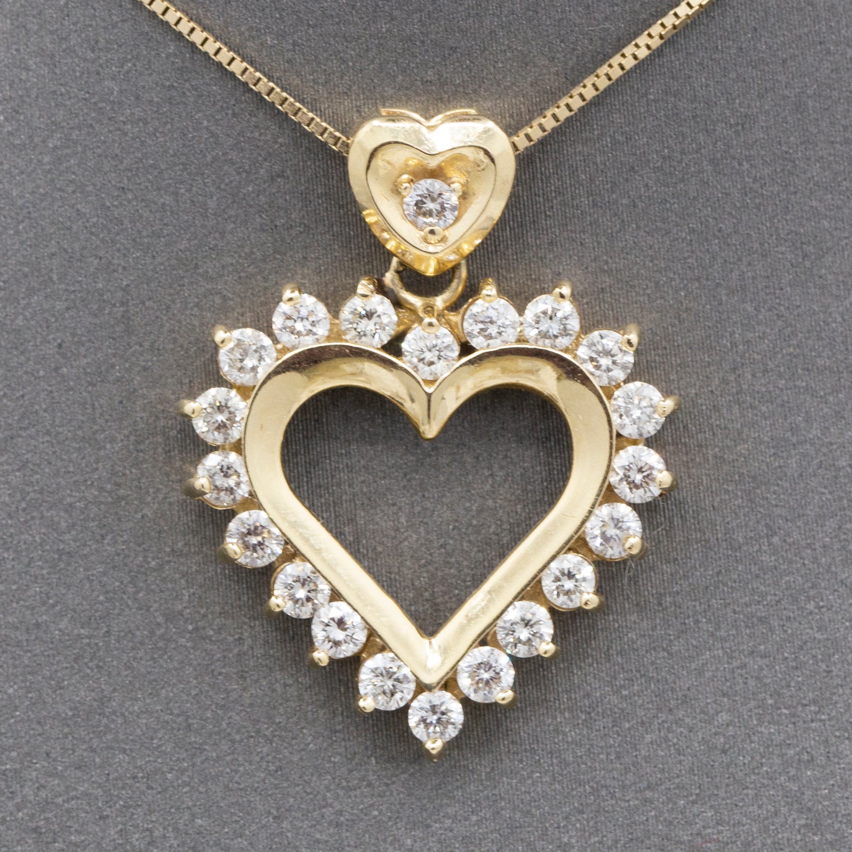 Sparkling Diamond Heart Pendant Necklace in 14k Yellow Gold